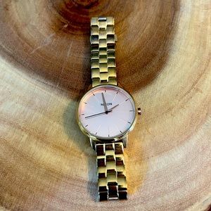 Nixon Gold Watch: The Kensington